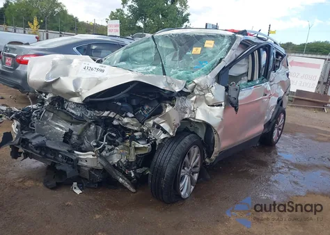 2017 Ford Escape Titanium из США, поврежденный, VIN 1FMCU9J96HUD18207